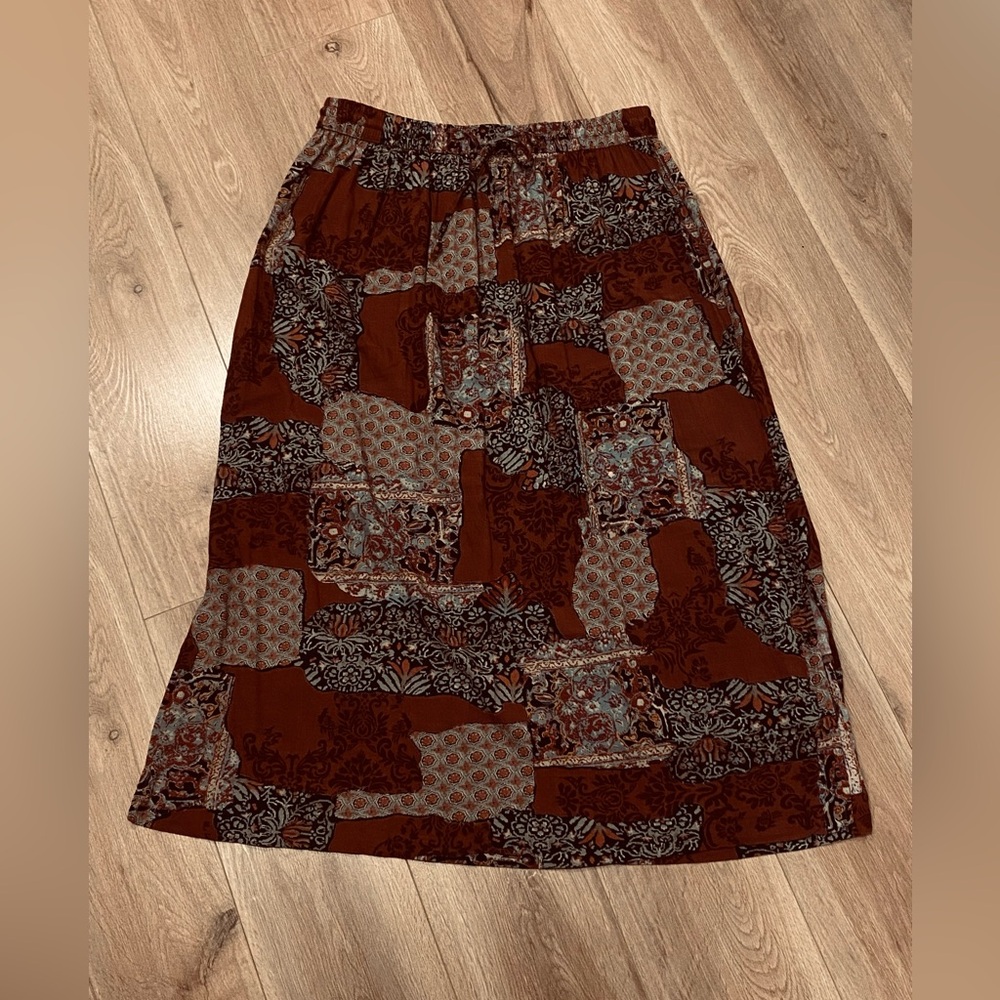 NU LOOK Vintage Rayon printed skirt